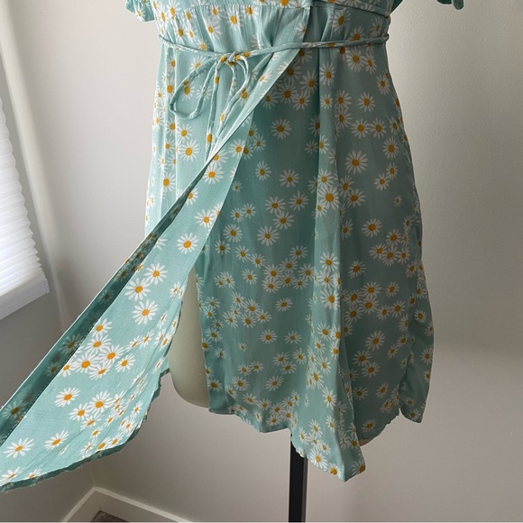 Faithfull The Brand Mira Blue Daisy Floral Wrap Mini Dress Tassels Size 4 Small - Picture 6 of 15